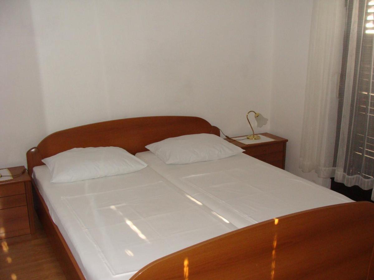 Apartmani Svetina Vodice Exteriör bild
